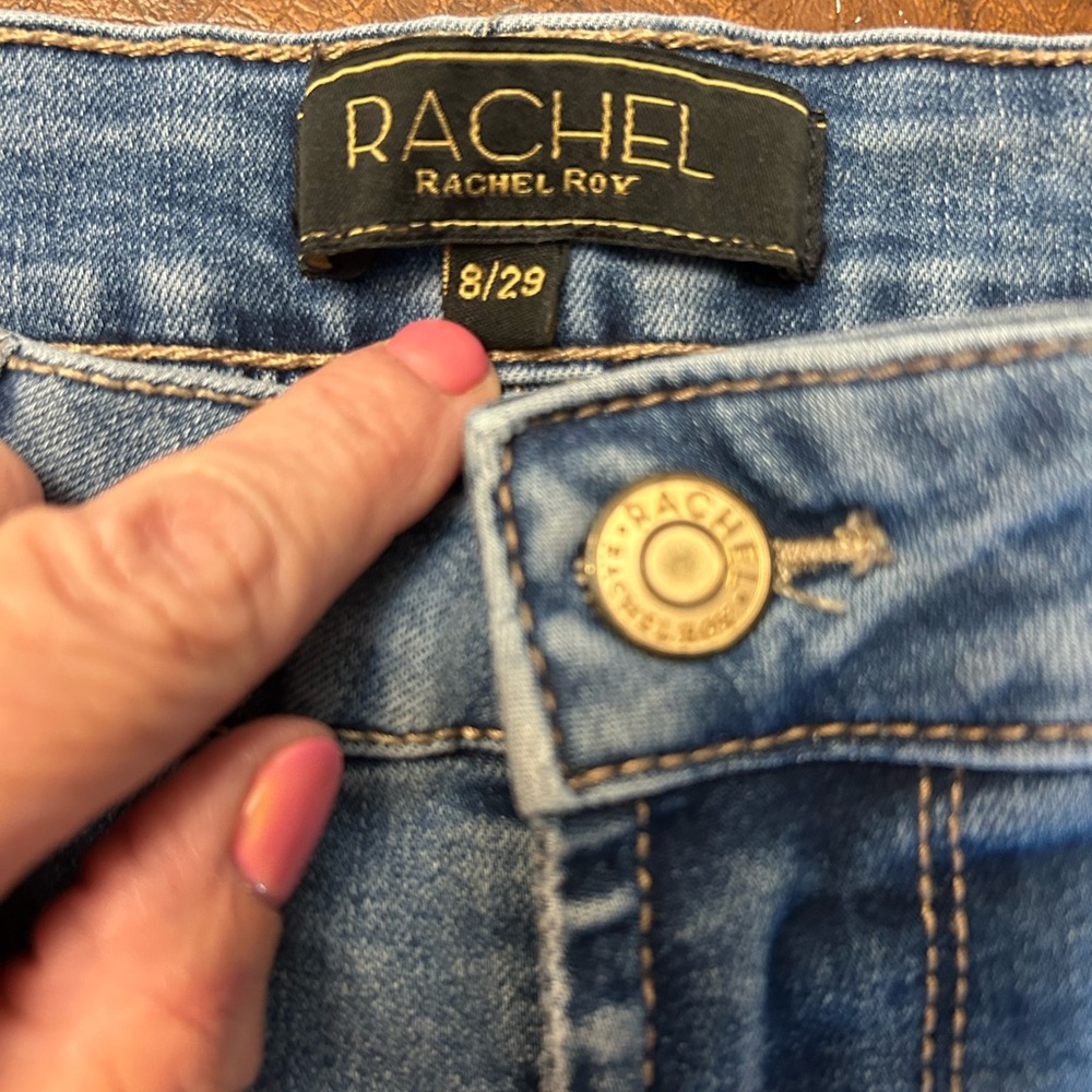 RACHEL Rachel Roy Blue Denim Jeans w Gold Tone Chain Accent at Waist Sz 8/29 EUC - Picture 3 of 12